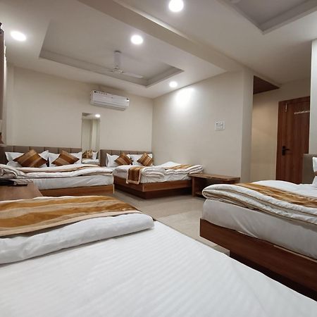 Shree Shyamraj Hotel Udždžain Exteriér fotografie