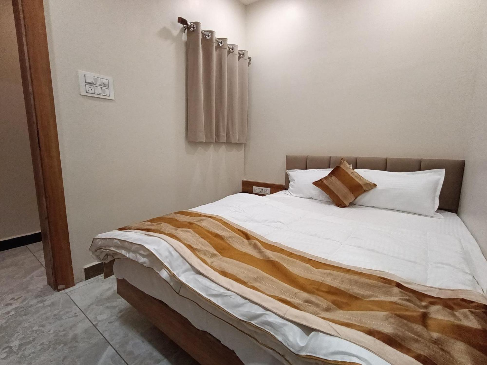 Shree Shyamraj Hotel Udždžain Exteriér fotografie