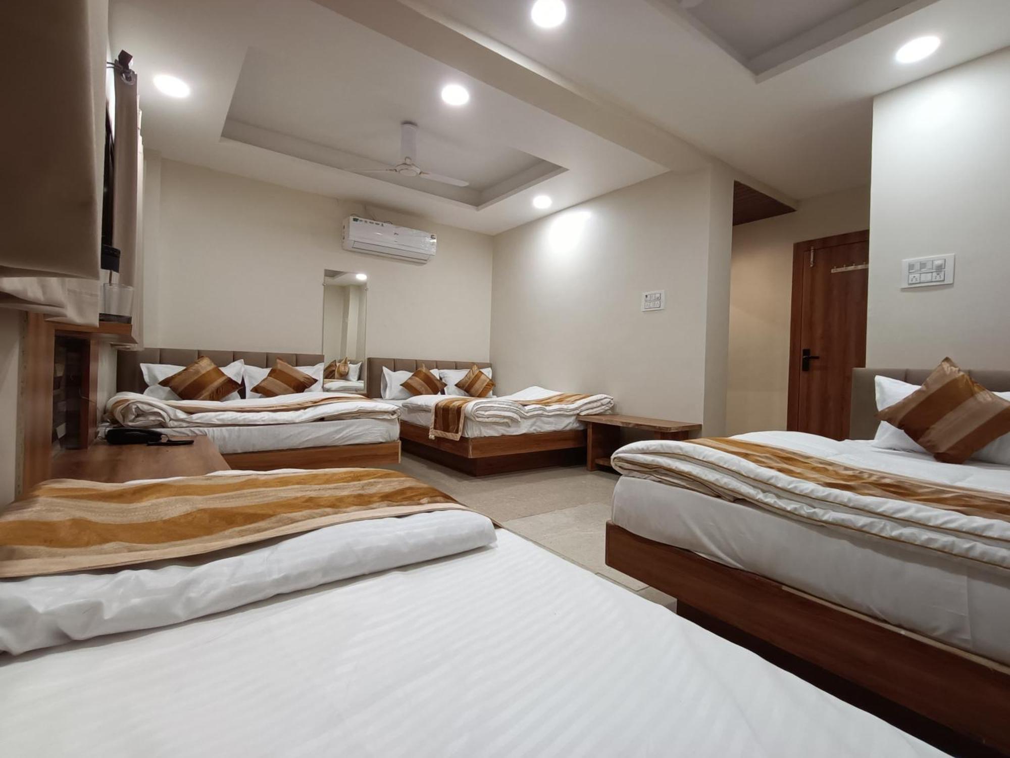 Shree Shyamraj Hotel Udždžain Exteriér fotografie